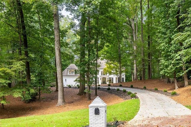 5585 Silver Ridge Drive, Smoke Rise, GA 30087