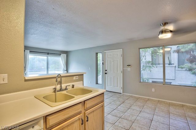 3128 Tarpon Drive 202, Las Vegas, NV 89120