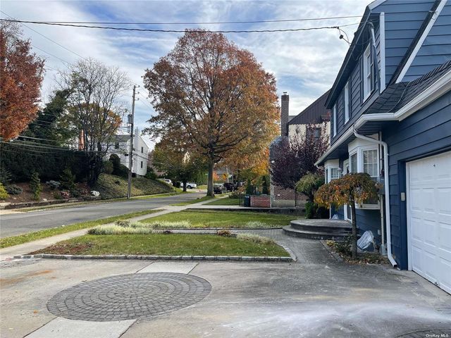 4734 Glenwood Street, Little Neck, NY 11362