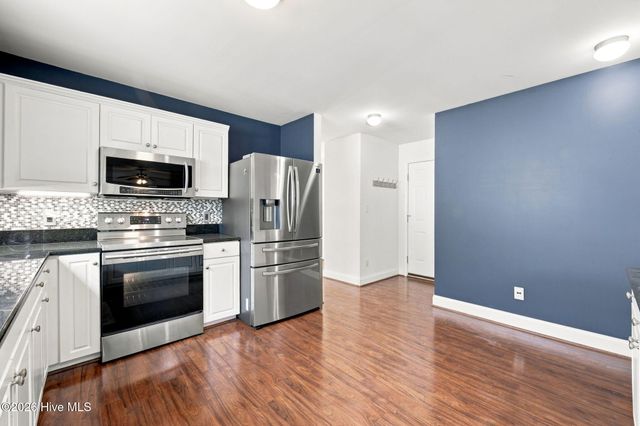 1004 Bally Bunion Lane, Burgaw, NC 28425
