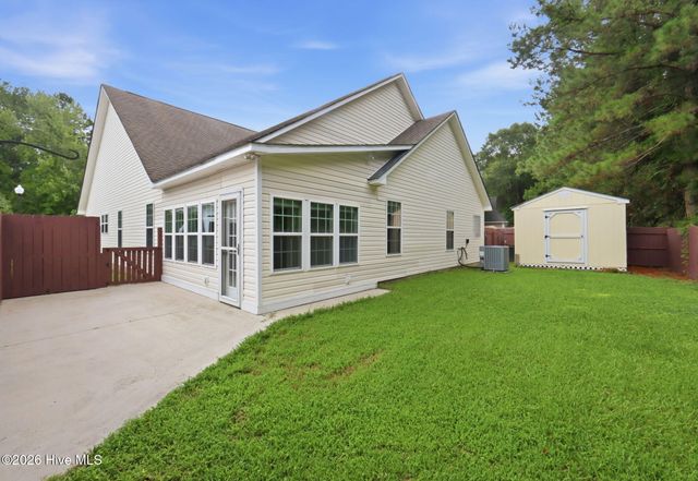 1004 Bally Bunion Lane, Burgaw, NC 28425