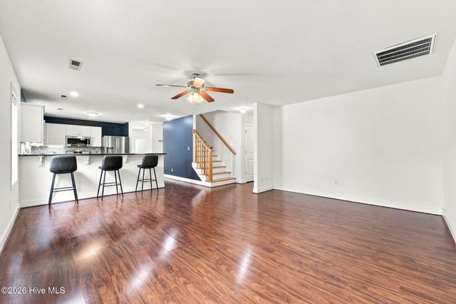 1004 Bally Bunion Lane, Burgaw, NC 28425