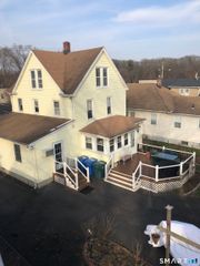 15 Oregon Avenue, Hamden, CT 06514