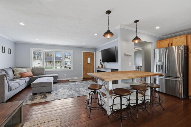 417 S 3RD STREET, Winneconne, WI 54986