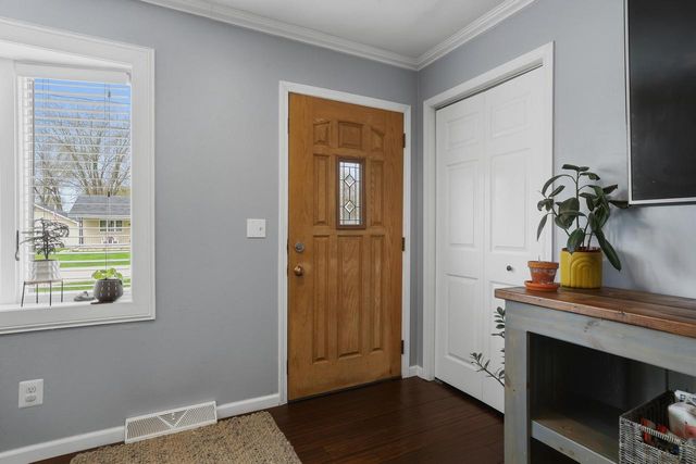 417 S 3RD STREET, Winneconne, WI 54986