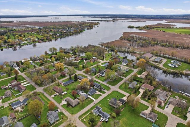 417 S 3RD STREET, Winneconne, WI 54986