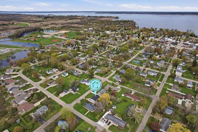417 S 3RD STREET, Winneconne, WI 54986