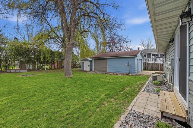 417 S 3RD STREET, Winneconne, WI 54986
