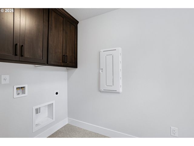 13945 Se Piper Cub Way, Milwaukie, OR 97267