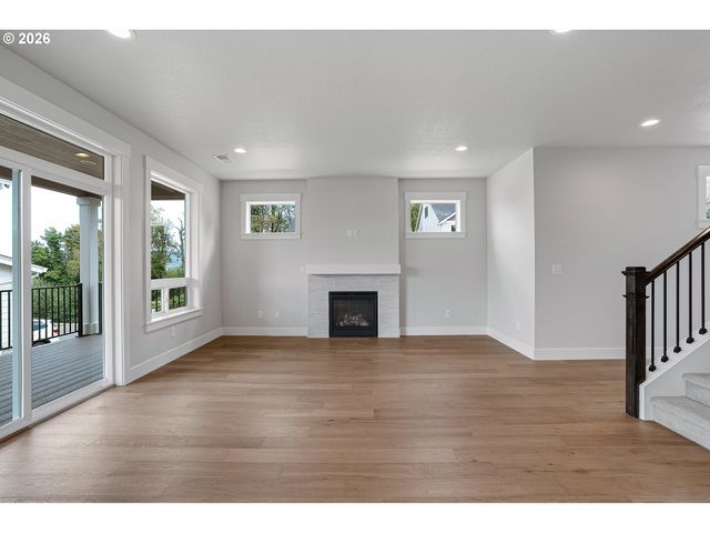 13945 Se Piper Cub Way, Milwaukie, OR 97267