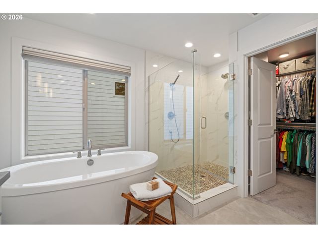 936 S 50TH Ct, Ridgefield, WA 98642