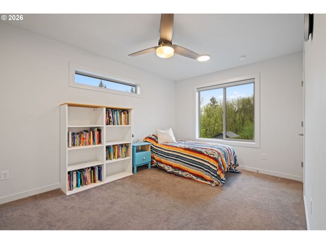 936 S 50TH Ct, Ridgefield, WA 98642