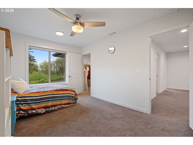 936 S 50TH Ct, Ridgefield, WA 98642