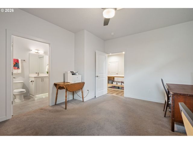 936 S 50TH Ct, Ridgefield, WA 98642