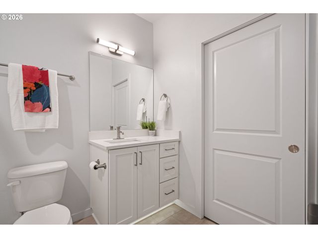 936 S 50TH Ct, Ridgefield, WA 98642