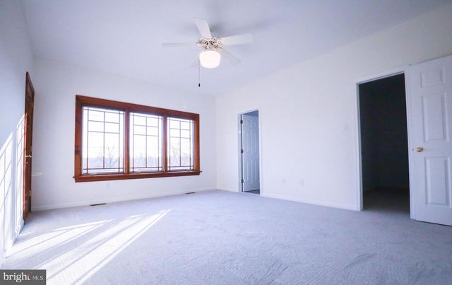 102 WATERVIEW, Eagleville, PA 19403