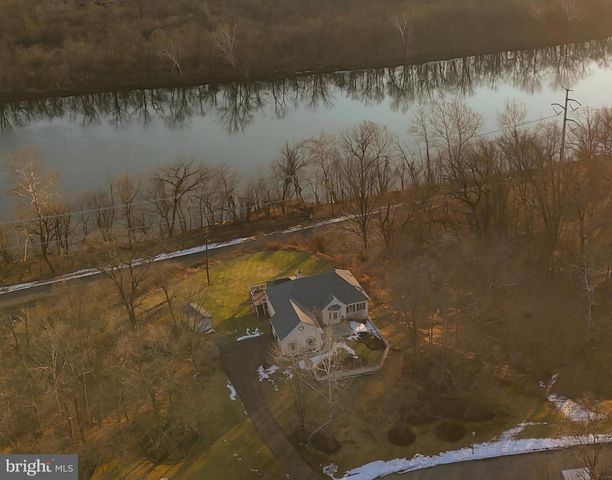 102 WATERVIEW, Eagleville, PA 19403