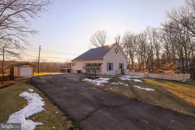 102 WATERVIEW, Eagleville, PA 19403