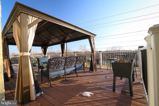 102 WATERVIEW, Eagleville, PA 19403