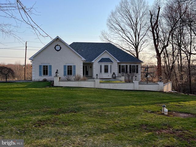 102 WATERVIEW, Eagleville, PA 19403