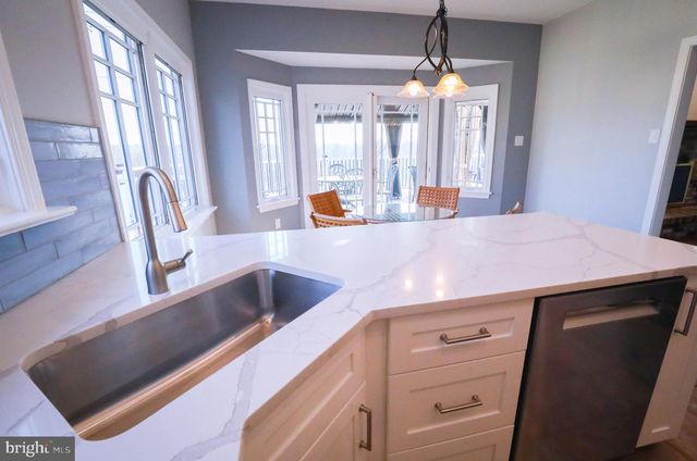 102 WATERVIEW, Eagleville, PA 19403