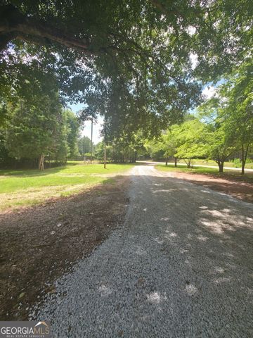 853 Moon Bridge Road, Winder, GA 30680
