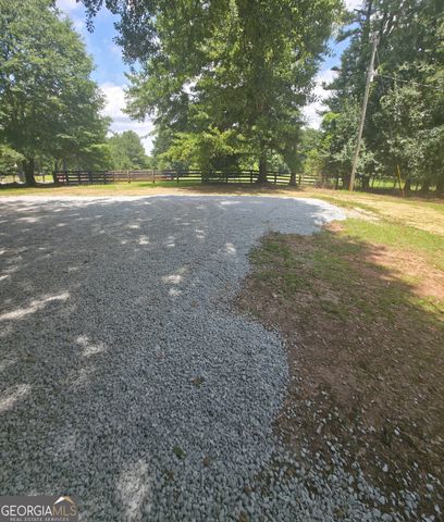 853 Moon Bridge Road, Winder, GA 30680