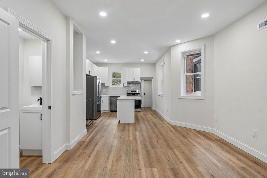 5612 LARCHWOOD AVE, Philadelphia, PA 19143 — photo 4