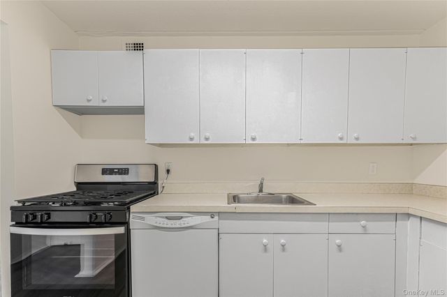 1155 Warburton Avenue 2S, Yonkers, NY 10701