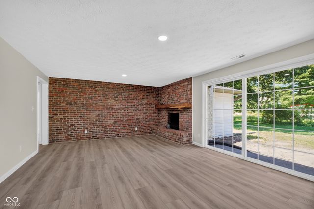 646 Redbud Lane, Plainfield, IN 46168