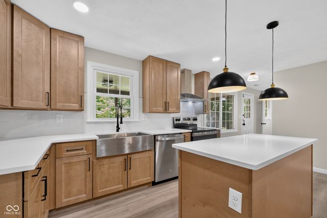 646 Redbud Lane, Plainfield, IN 46168