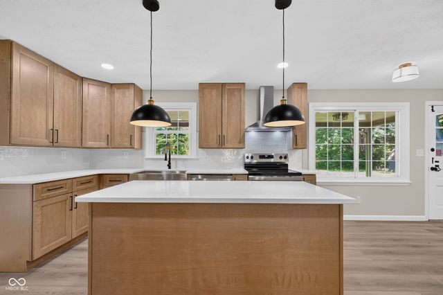 646 Redbud Lane, Plainfield, IN 46168