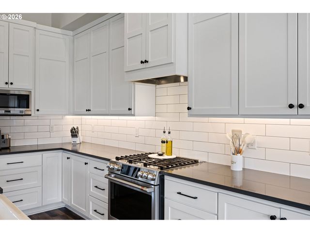 1581 UMPQUA Ave, Eugene, OR 97408