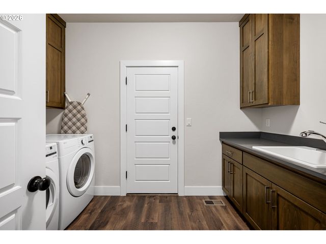 1581 UMPQUA Ave, Eugene, OR 97408