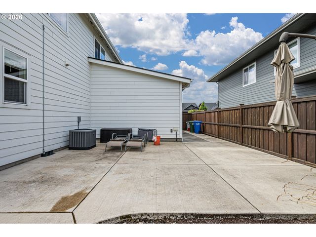 1581 UMPQUA Ave, Eugene, OR 97408
