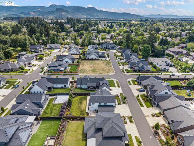 1581 UMPQUA Ave, Eugene, OR 97408