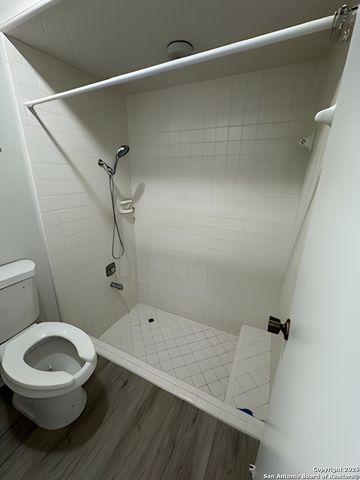 3220 Castledale, San Antonio, TX 78230