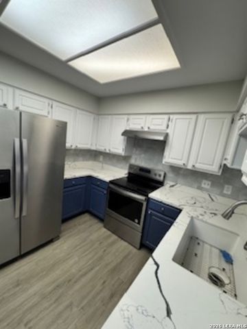 3220 Castledale, San Antonio, TX 78230