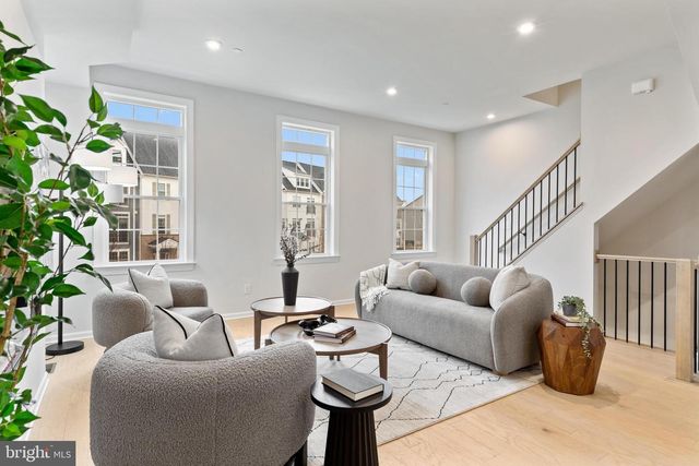 609 BURCHAM ST, Phoenixville, PA 19460