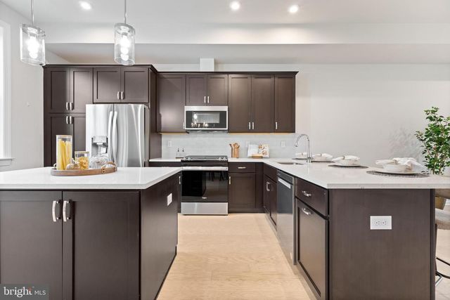 609 BURCHAM ST, Phoenixville, PA 19460