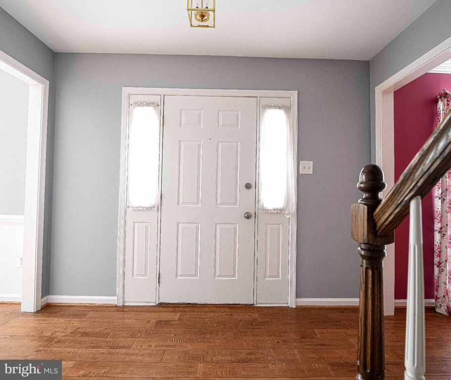 Image 17 of property listing at 644 SYMPHONY WOODS DR, Silver Spring, MD 20901