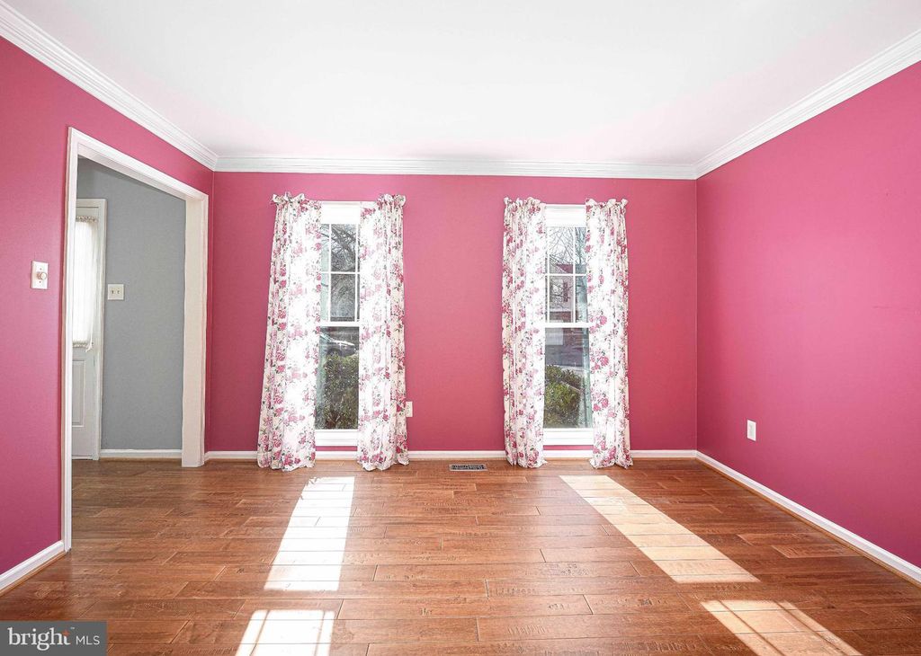 Image 30 of property listing at 644 SYMPHONY WOODS DR, Silver Spring, MD 20901