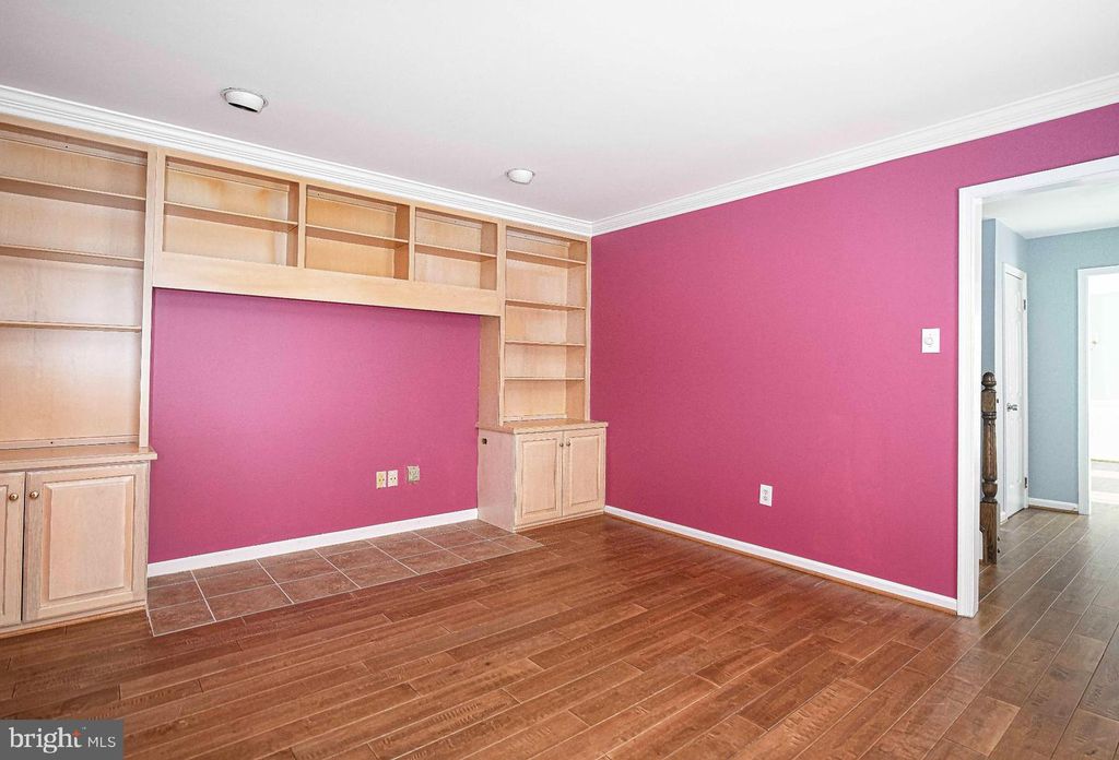 Image 31 of property listing at 644 SYMPHONY WOODS DR, Silver Spring, MD 20901