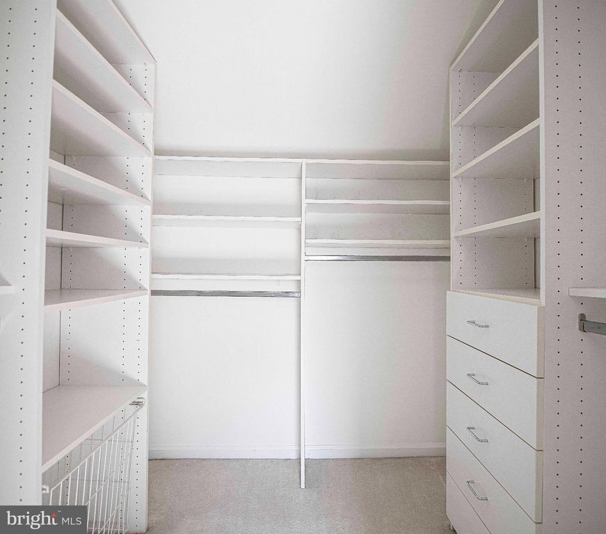 Image 36 of property listing at 644 SYMPHONY WOODS DR, Silver Spring, MD 20901