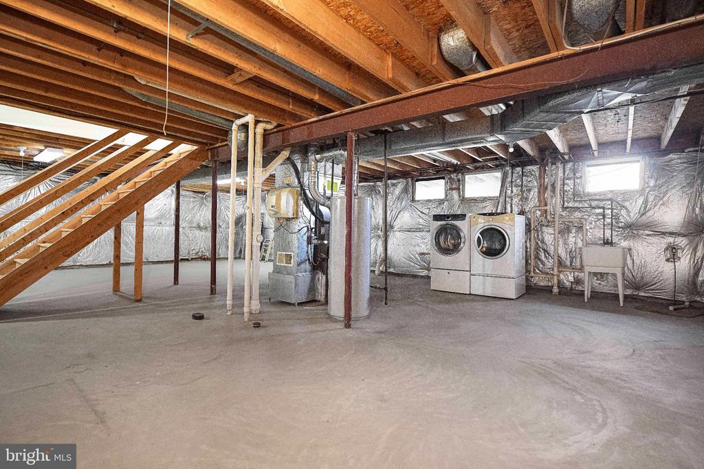 Image 46 of property listing at 644 SYMPHONY WOODS DR, Silver Spring, MD 20901