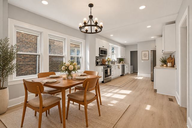 8352 S Phillips Avenue, Chicago, IL 60617
