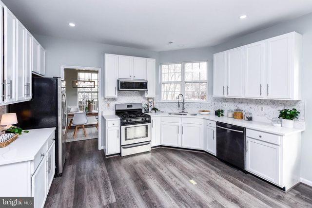 2750 CONGRESS CT, Waldorf, MD 20603