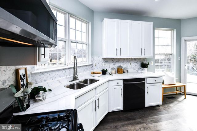 2750 CONGRESS CT, Waldorf, MD 20603