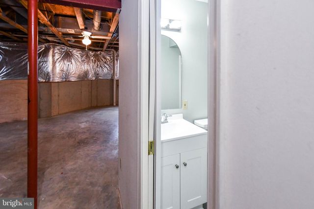 2750 CONGRESS CT, Waldorf, MD 20603