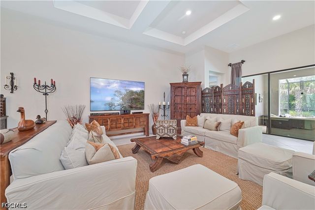 16096 Herons View DR, Alva, FL 33920